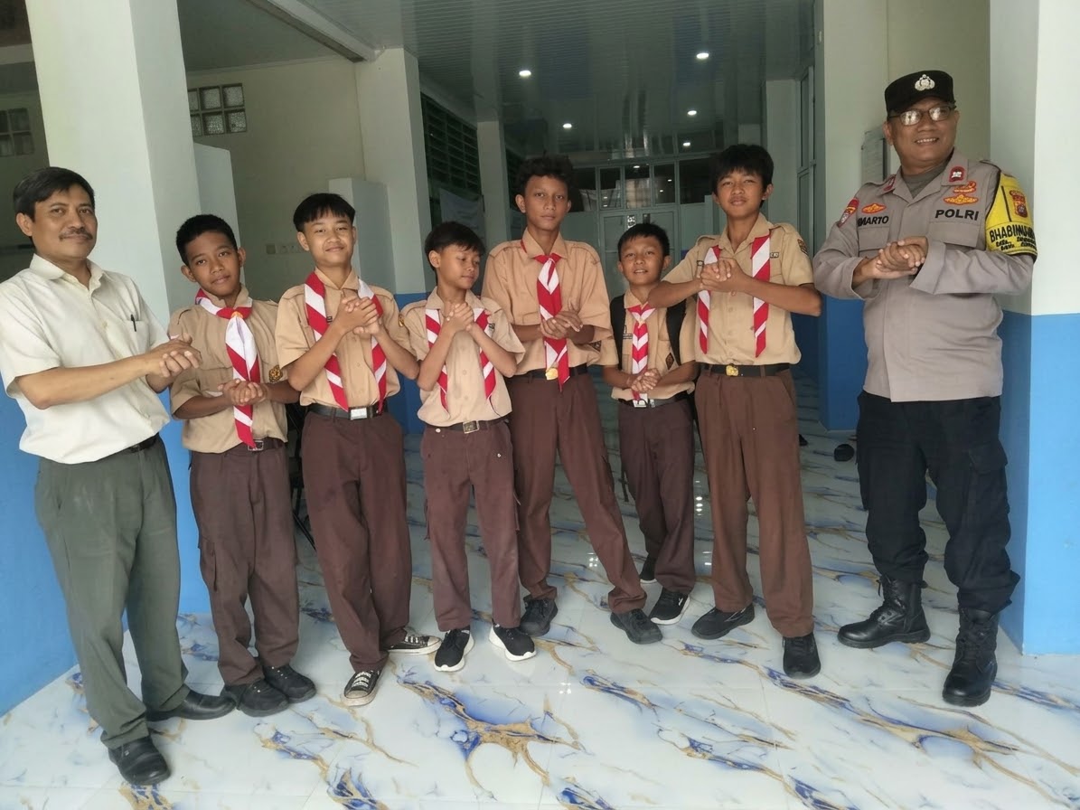 Cegah Pelajar Terprovokasi Aksi Unjuk Rasa, Polsek Johar Baru Sampaikan Imbauan Kamtibmas ke SMP/SMA Al Jihad