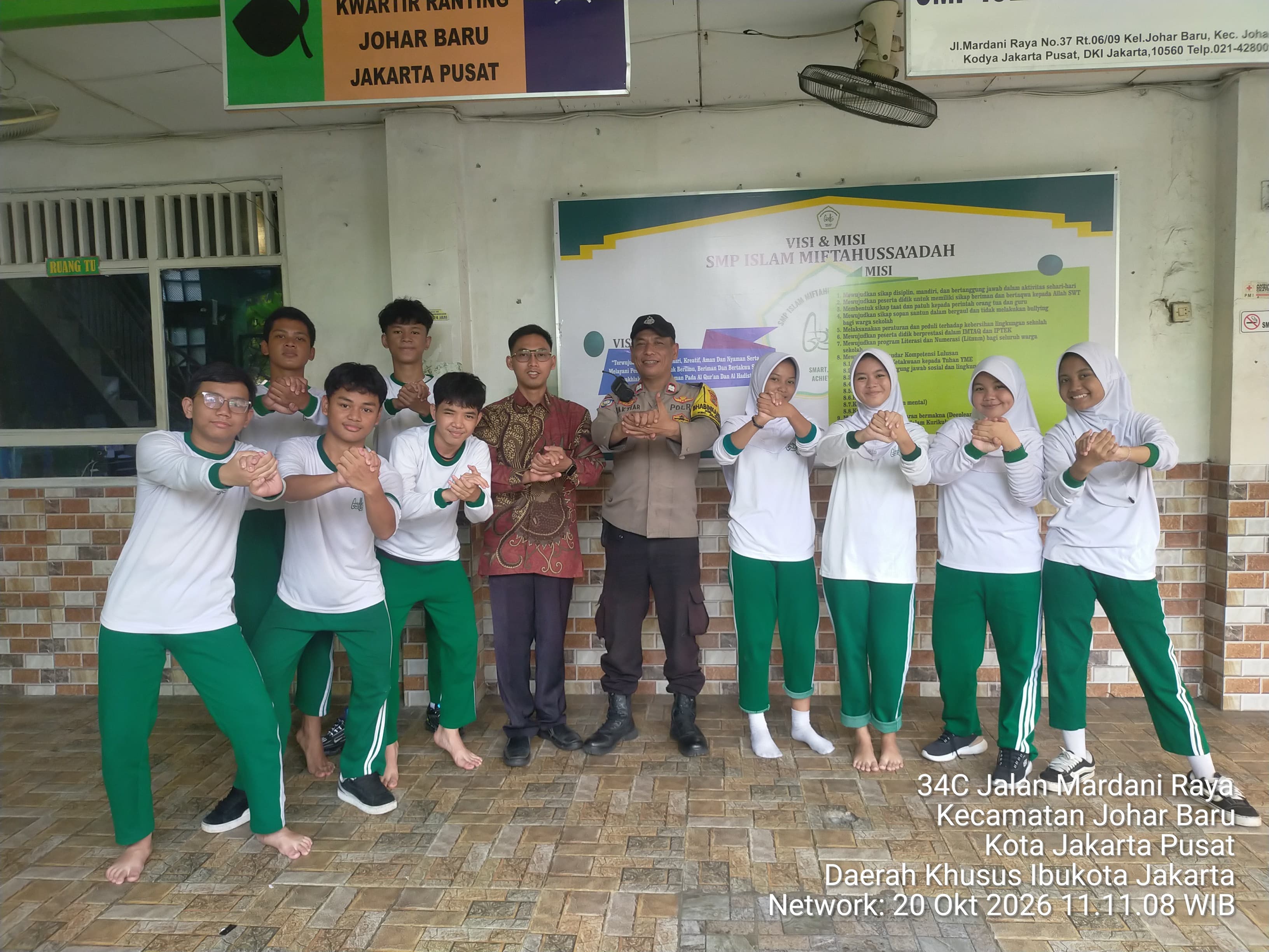 Imbau Pelajar Tak Ikut Aksi Unjuk Rasa, Polisi Pendamping Sekolah Sambangi SMP Islam Miftahus Sa’adah