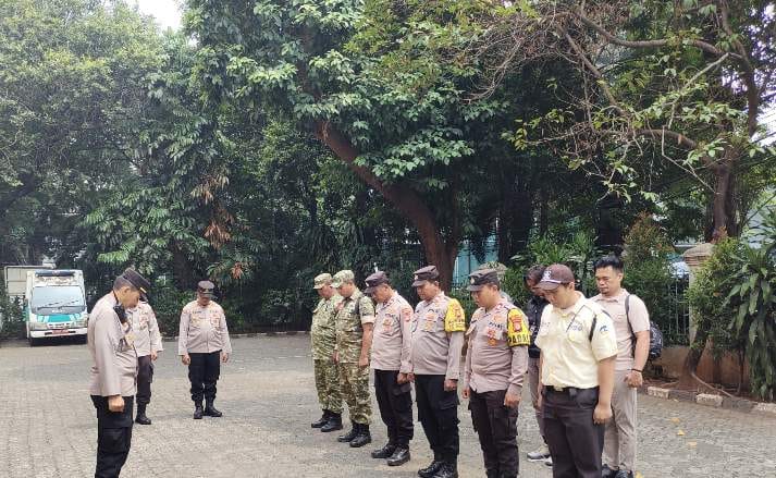 Pastikan Kesiapan Personel, Polsek Cempaka Putih Gelar Apel Pelayanan Unjuk Rasa