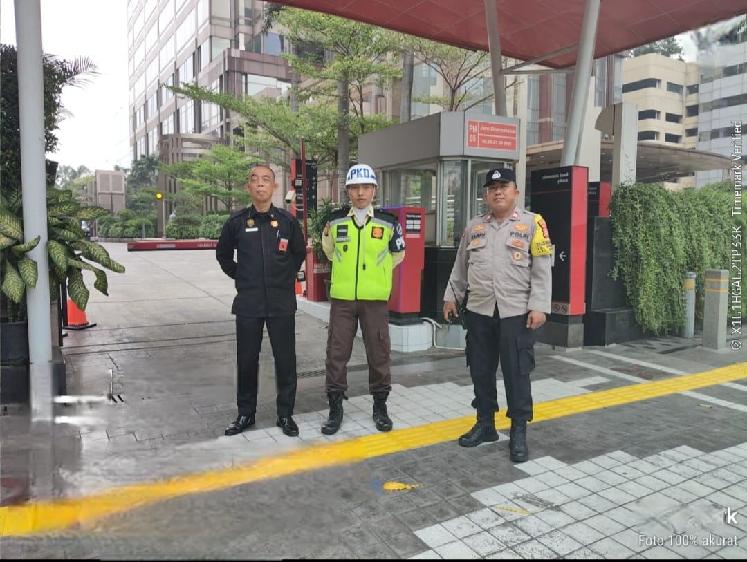 Cegah Gangguan Kamtibmas, Bhabinkamtibmas Perkuat Pengawasan Bersama Satpam Sinar Mas Land
