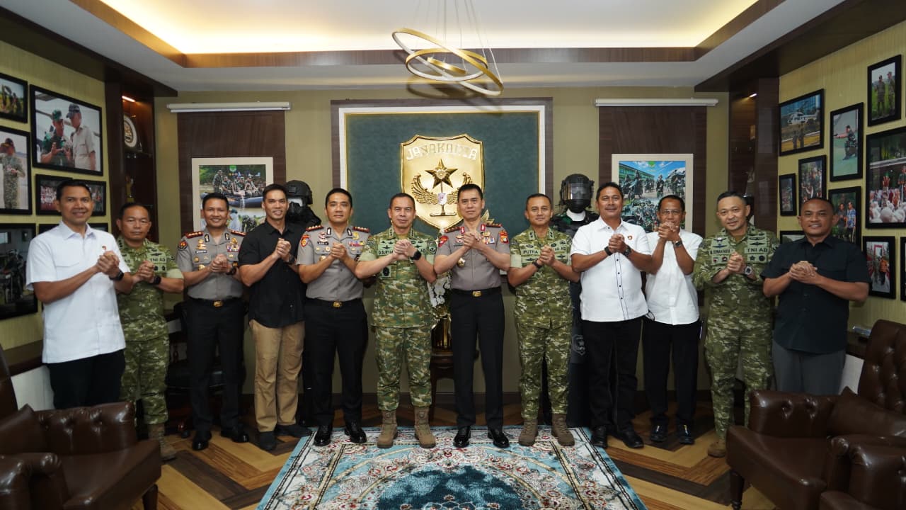 Pangdam Jaya Terima Kunjungan Silaturahmi Kapolda Metro Jaya, Perkuat Sinergi TNI-Polri