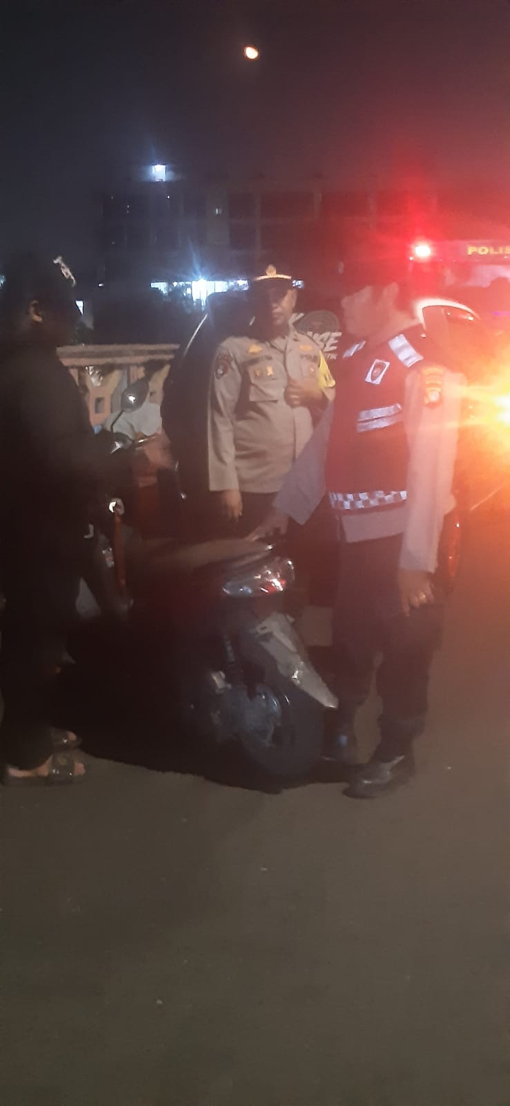 Antisipasi Guantibmas, Polsek Metro Tanah Abang Gelar Razia Stasioner Di Jalan Jembatan Tinggi