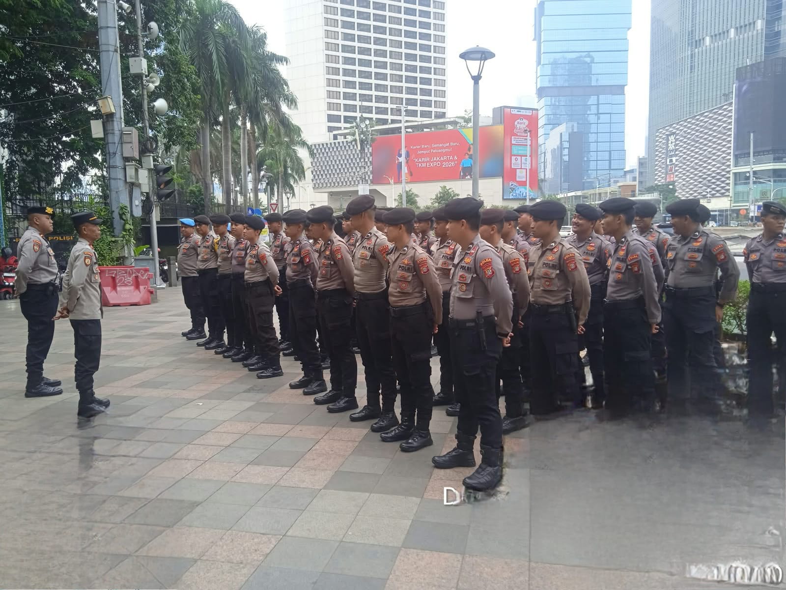 Polsek Metro Menteng Kerahkan 58 Personel Amankan Konferensi Ekonomi Kreatif Dunia di Hotel Kempinski