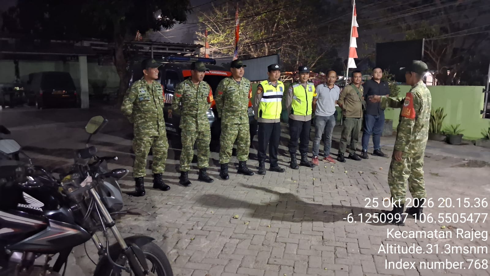 Koramil 12/Rajeg Bersama Polsek Gelar Patroli Malam, Pastikan Wilayah Tetap Aman dan Kondusif