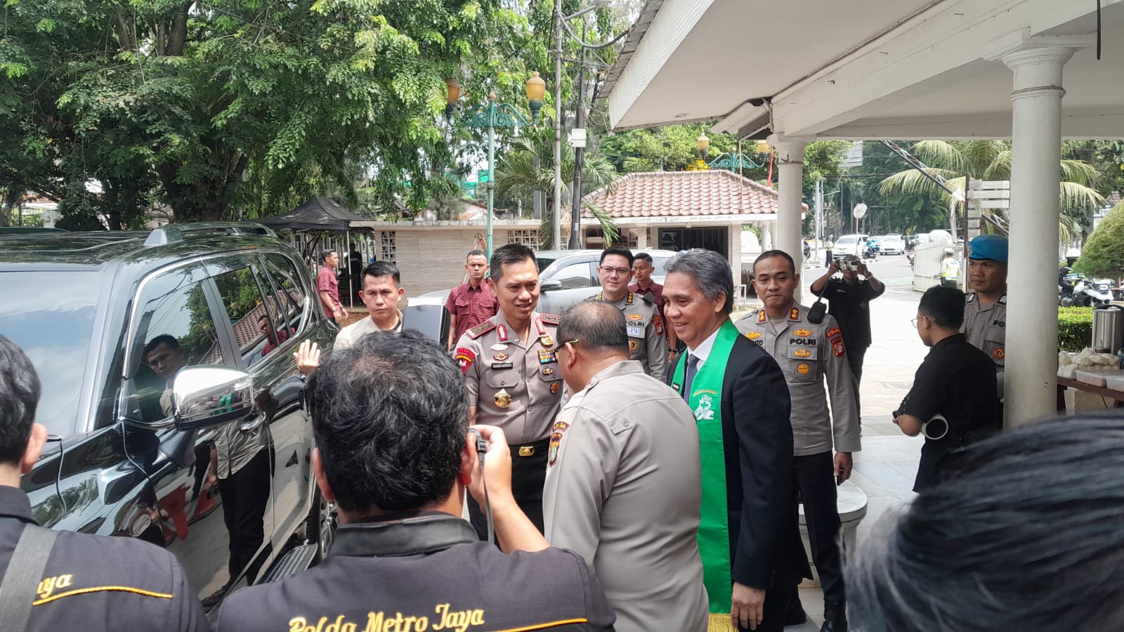 Jaga Kerukunan Antarumat Beragama, Kapolda Metro Jaya Gelar Sambang Lintas Agama dan Cooling System di GPIB Immanuel Jakarta Pusat