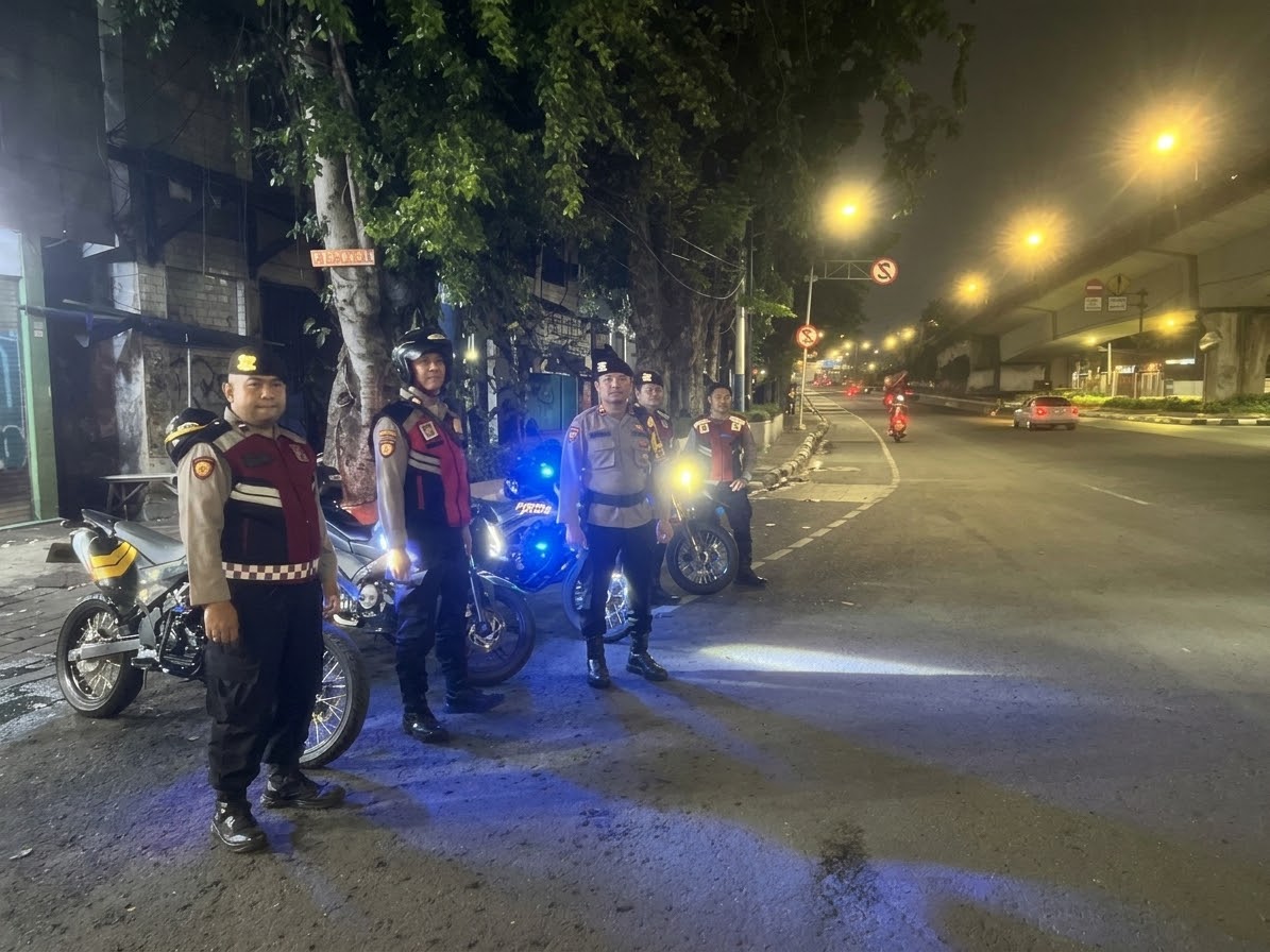 Blue Light Patrol di TL Galur, Polsek Johar Baru Antisipasi Kejahatan Jalanan dan Tawuran