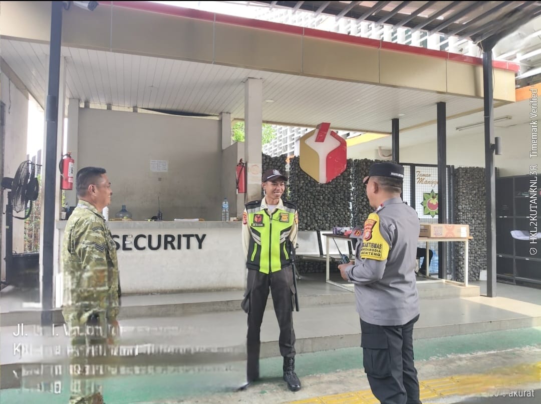 Sinergi TNI-Polri dan Satpam Bawaslu RI, Polsek Metro Menteng Perkuat Kewaspadaan Kejahatan Jalanan