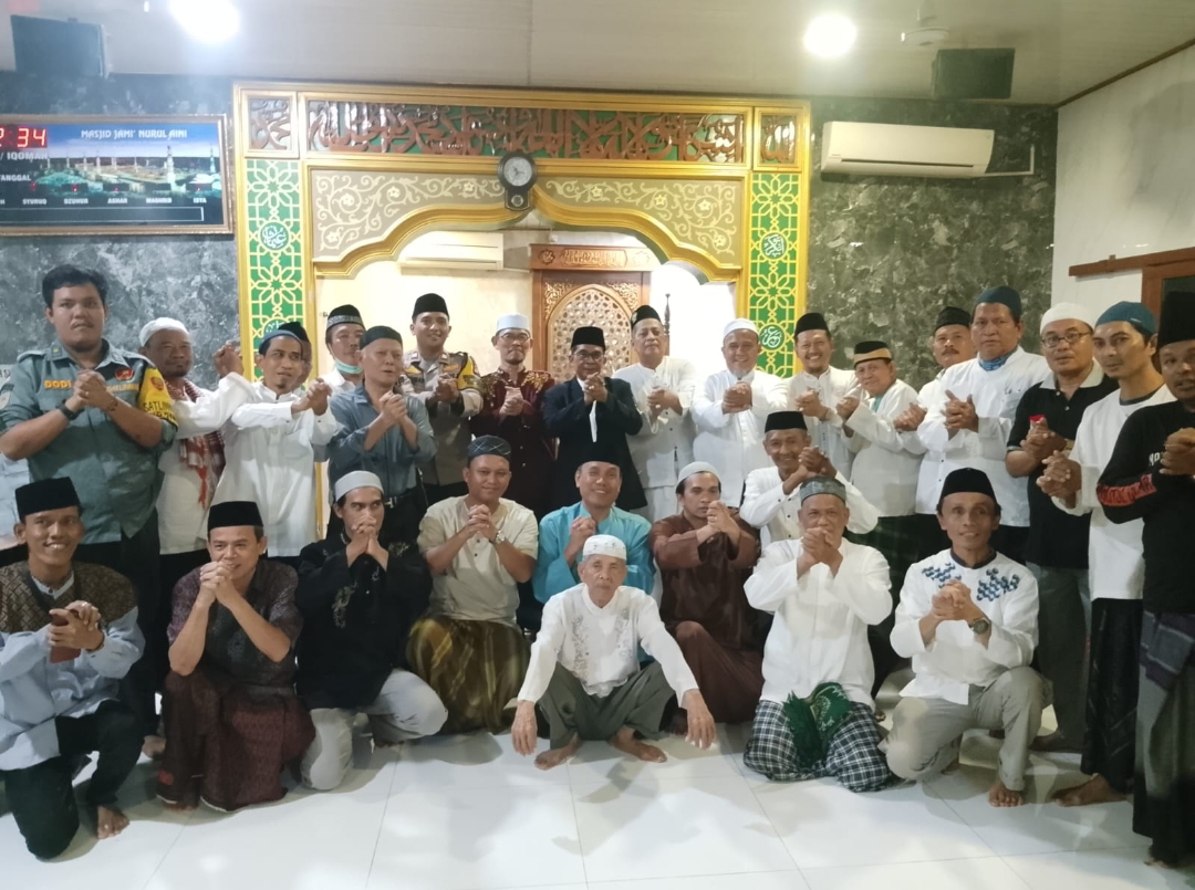 Polisi Bersama Masyarakat, Bhabinkamtibmas Hadiri Pemilihan Ketua DKM Masjid Jami Nurul Aini Kampung Rawa