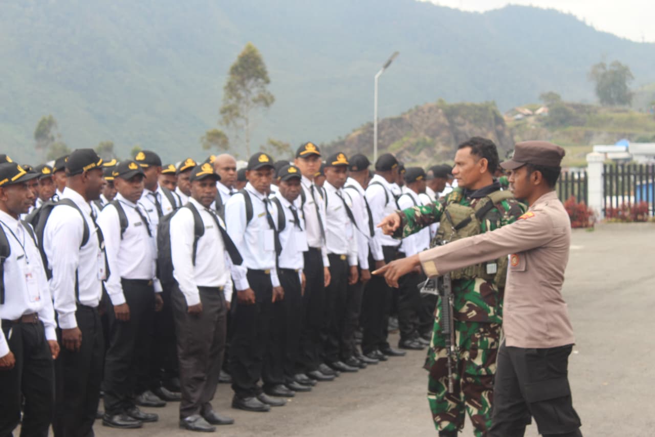 Kodim 1714/Puncak Jaya Bersama Polri dan Pemda Hadiri Pembukaan Pelatihan Dasar CPNS Formasi 2024 Gelombang II dan III