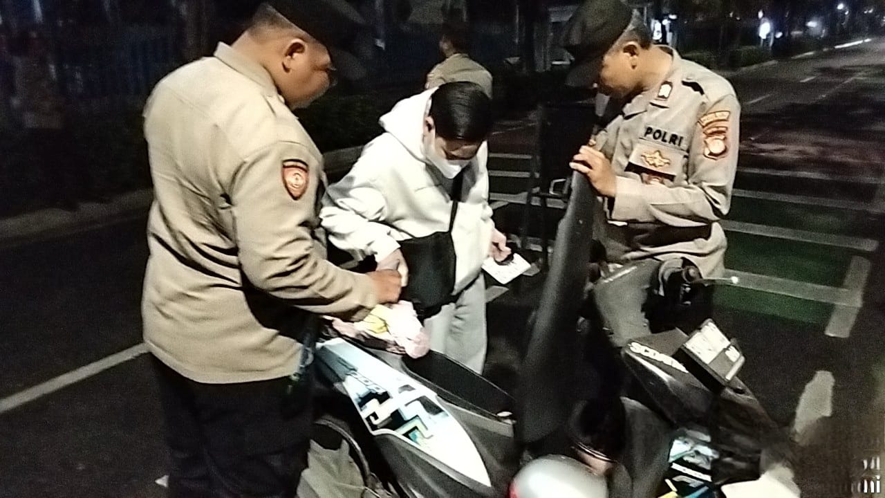 Operasi Dini Hari di Menteng, Polisi Amankan Empat Sepeda Motor Untuk Pemeriksaan Dokumen
