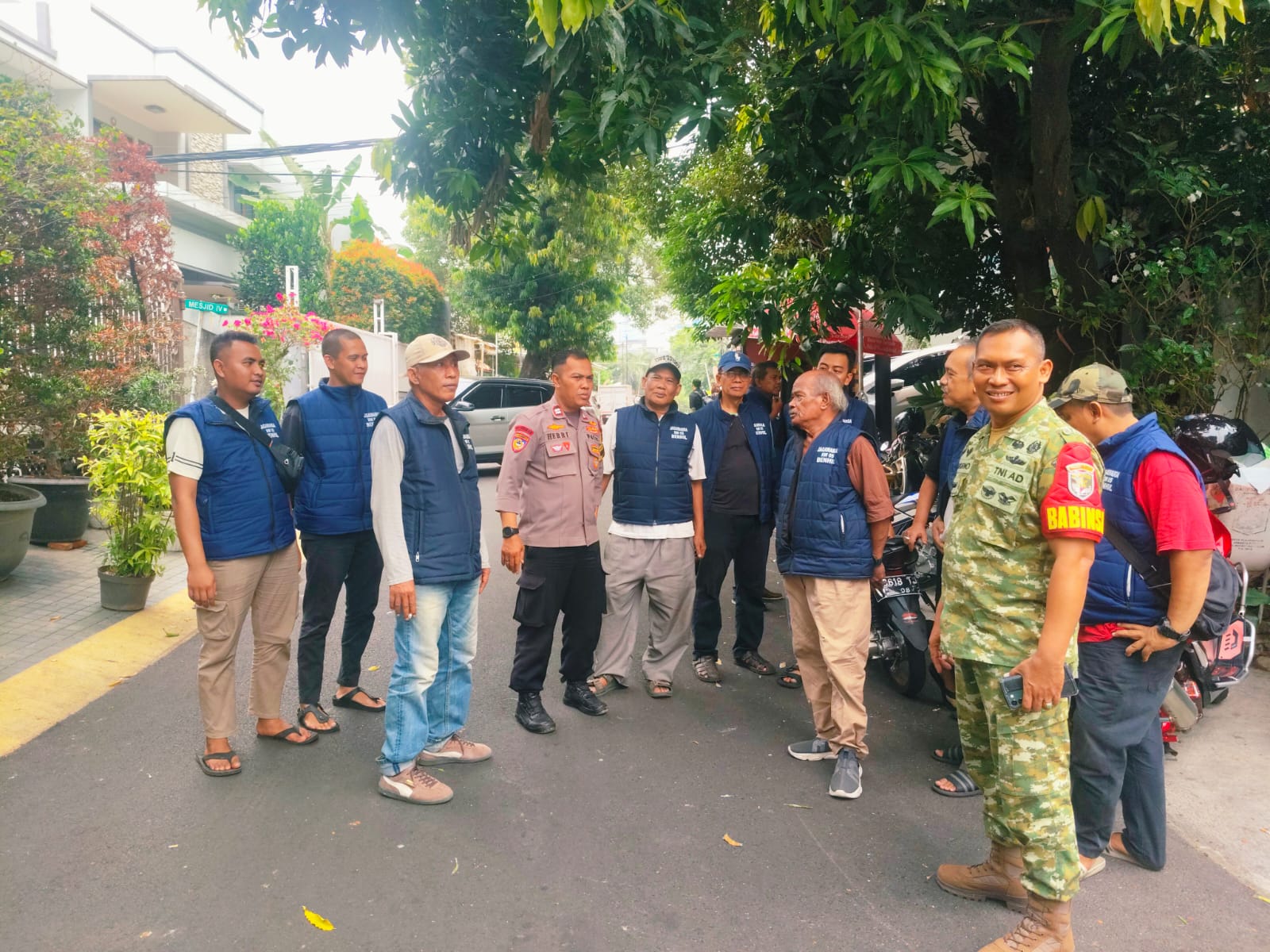 Bhabinkamtibmas Bendungan Hilir Sambangi Permukiman Pejompongan, Ajak Pengurus RT/RW dan Warga Jaga Kamtibmas