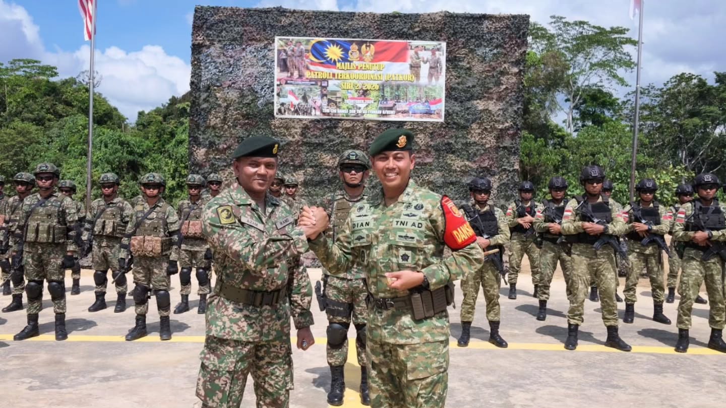Satgas Pamtas Yonkav 8 Kostrad dan TDM Tutup Patkor Seri II, Perkuat Sinergi Pengamanan Perbatasan RI–Malaysia