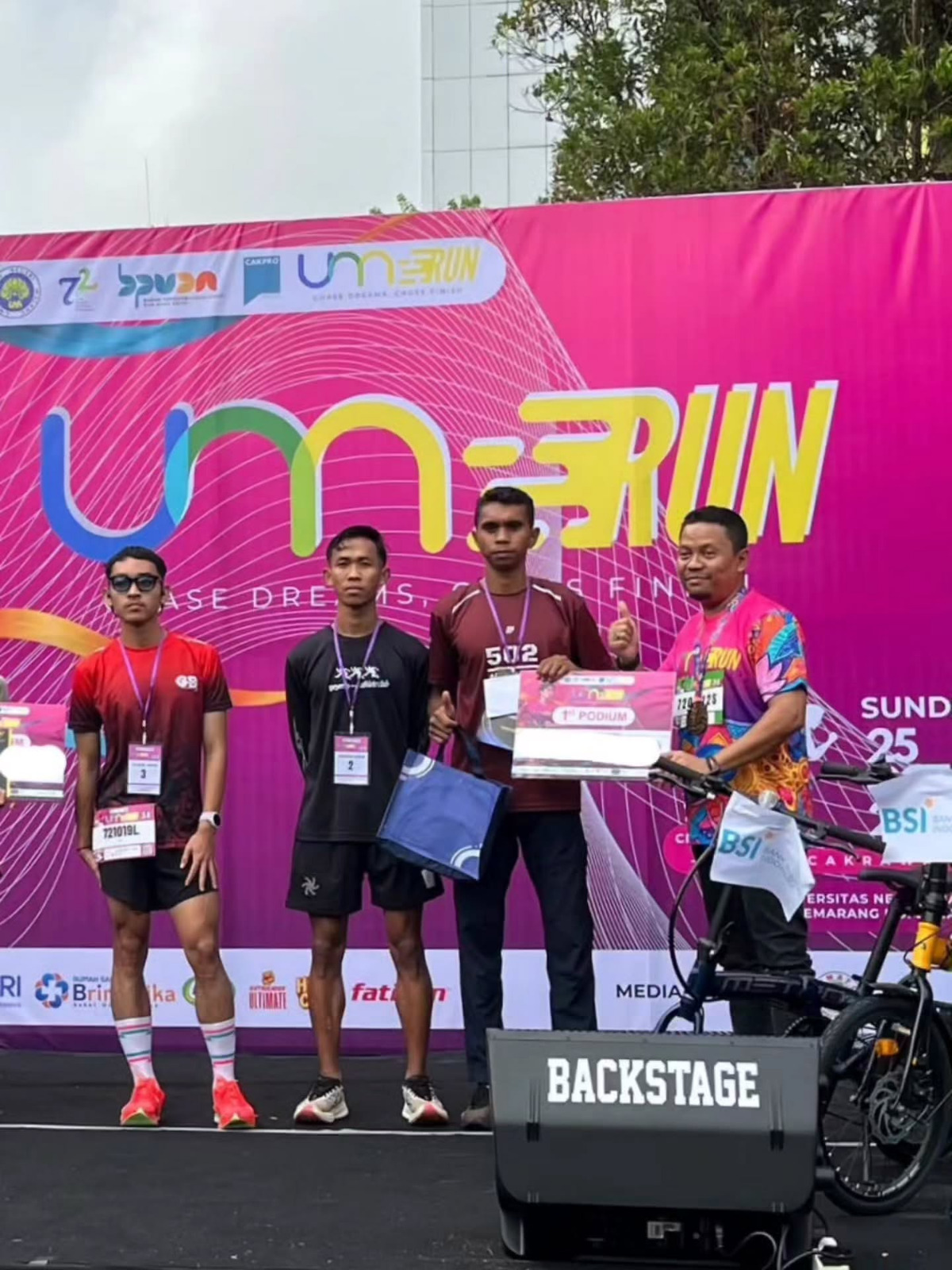 Prajurit Yonif 502 Kostrad Raih Juara 1 UM Run 2026, Torehkan Prestasi Membanggakan