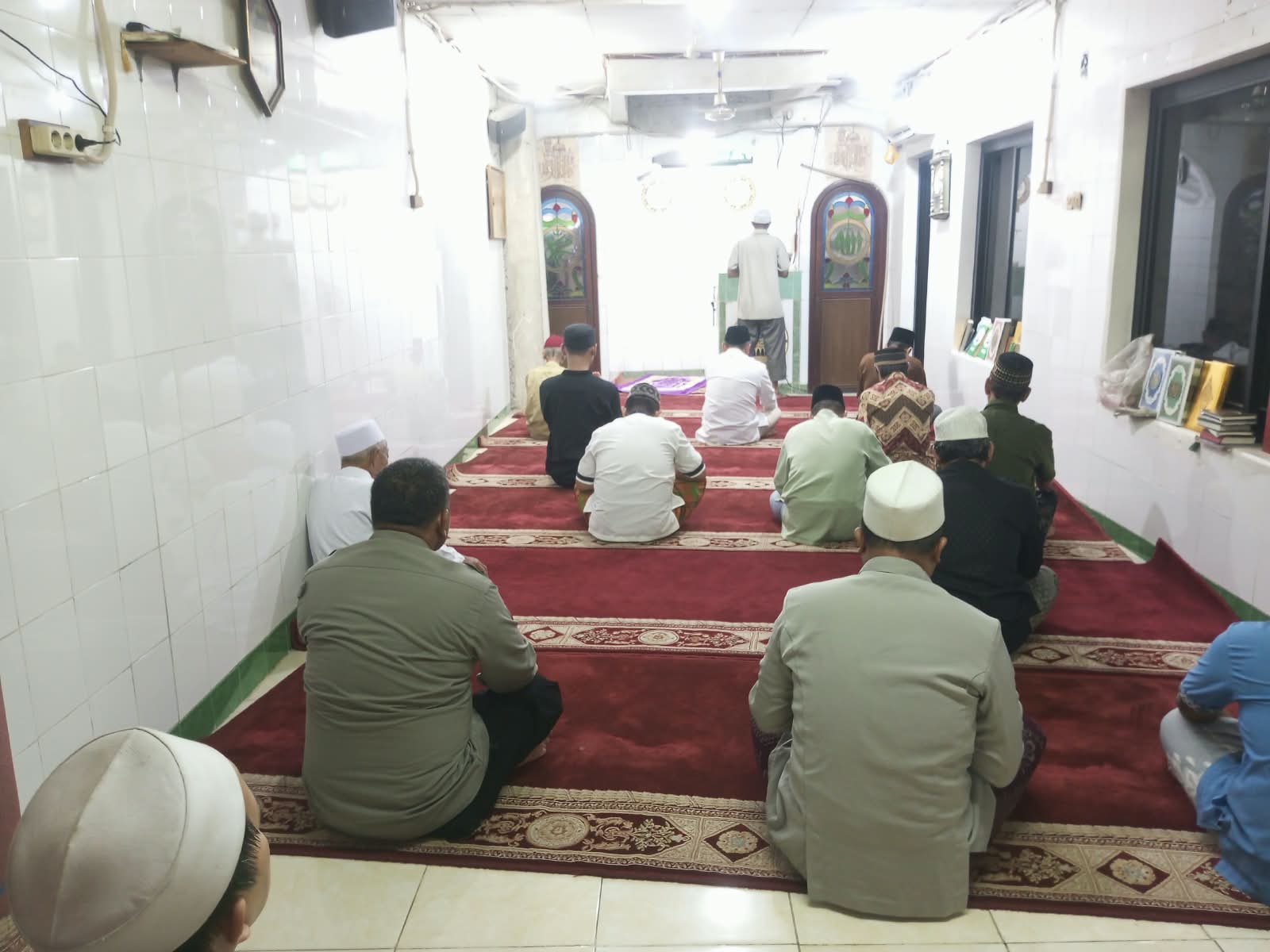Subuh Keliling, Bhabinkamtibmas Polsek Sawah Besar Jalin Silaturahmi dengan Jamaah Masjid Al Barokah