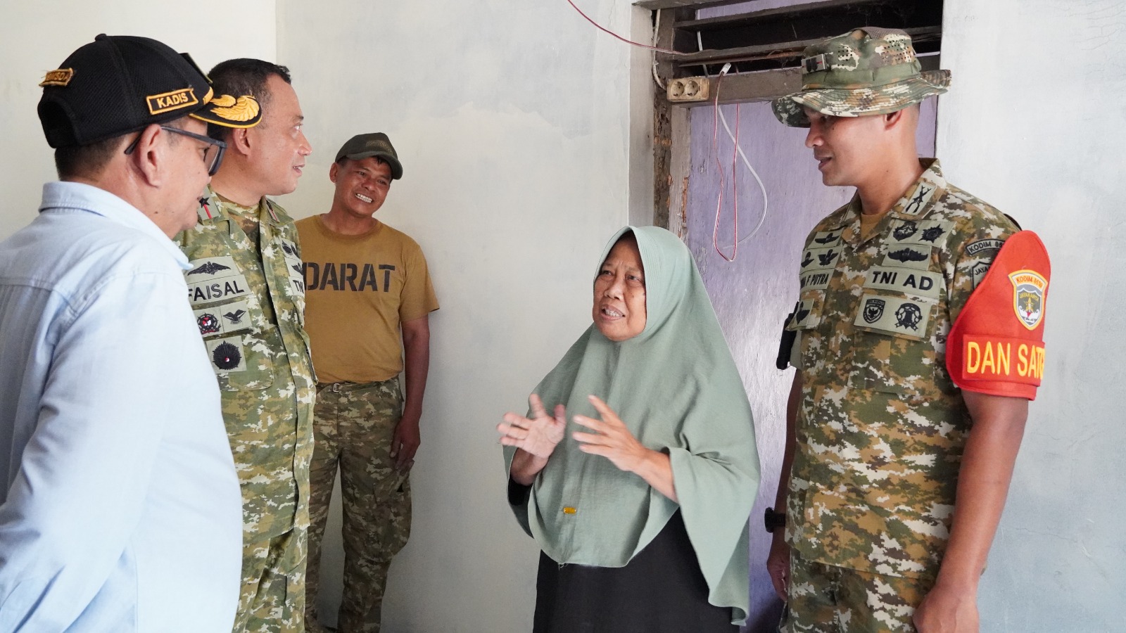 Danrem 052/Wkr Didampingi Dansatgas TMMD ke-130 Tinjau Lokasi Pembangunan di Desa Sumur Bandung