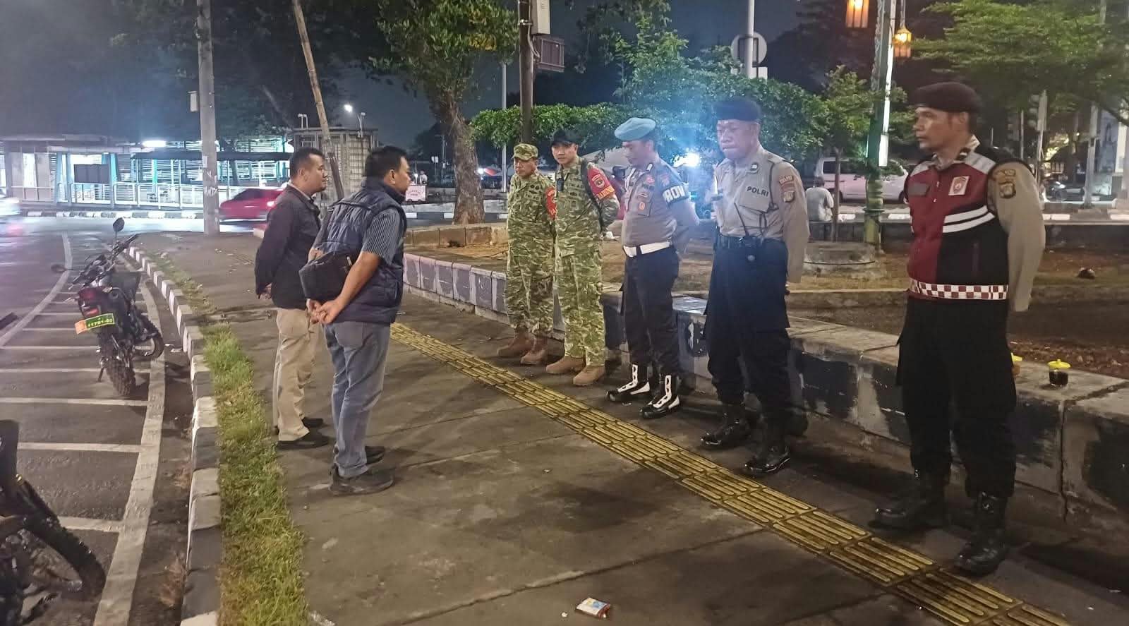 Koramil 03/Ps.Rebo-Ciracas Perkuat Kamtibmas Lewat Patroli Siskamling Bersama Komduk