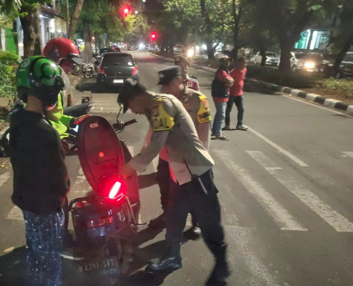 Polsek Senen Gelar Operasi Stasioner di Kawasan Pasar Senen, Sasar Kejahatan Jalanan hingga Balap Liar