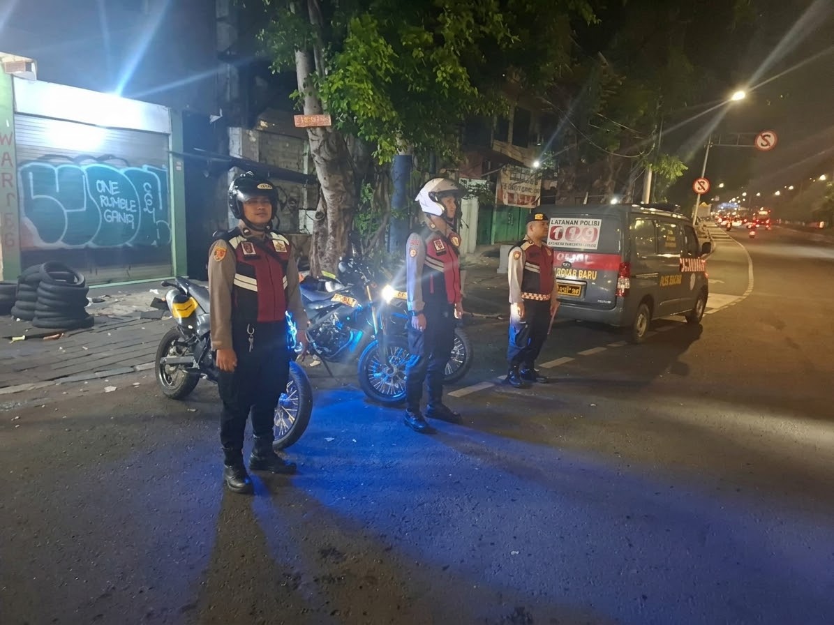 Blue Light Patrol di TL Galur, Polsek Johar Baru Antisipasi 3C dan Tawuran Warga